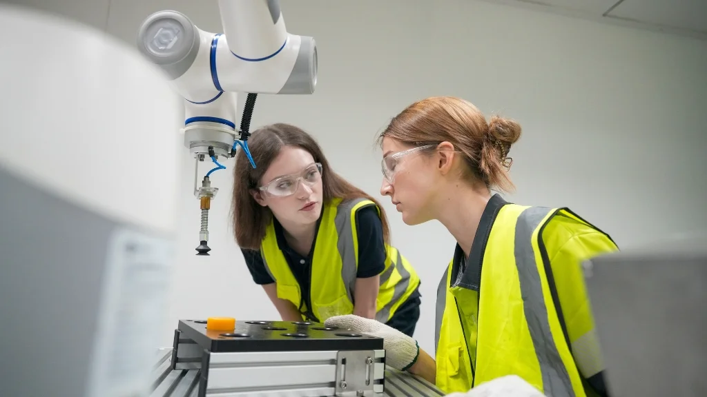 Why Brands Choose Dermaect for Reliable Toll Manufacturing Solutions